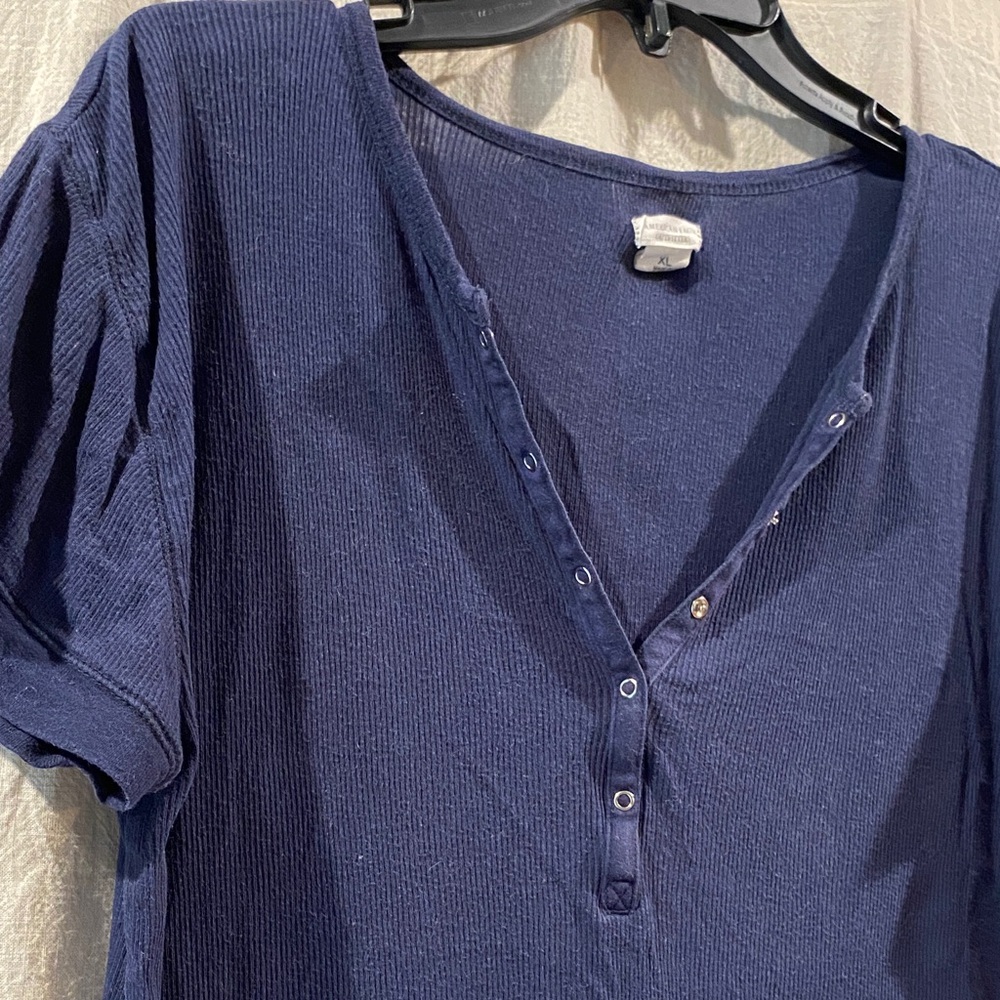 American Eagle Y2K Blue Ribbed Henley Top